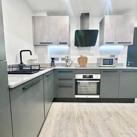 Excellent One Bedroom A9
